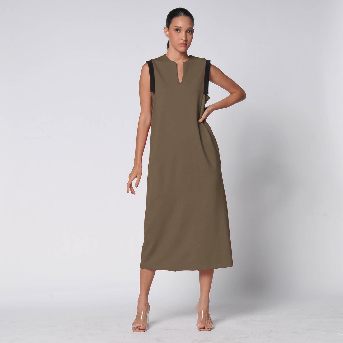 Zelia Sleeveless Shift Dress